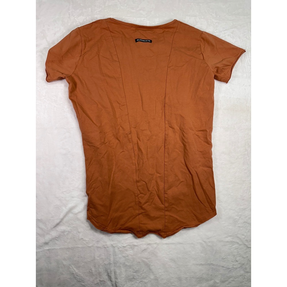 Alphalete Lifestyle Fit T-Shirt Small Burnt Orange Curved Hem Mens - Picture 5 of 6